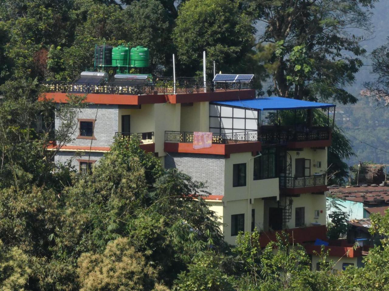 Begnas Coffee House & Hotel Deorāli Exteriör bild